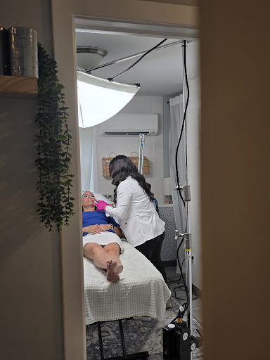 Glow Aesthetics & Wellness