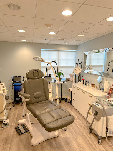 Naturallyou Med Spa by Terry Conrad, APRN