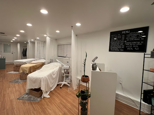 Habitual Glow Facial Bar