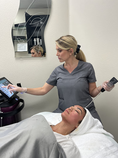 Divine Aesthetics Med Spa